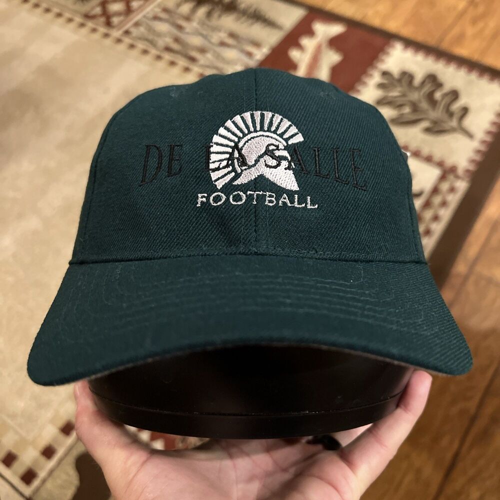 NWT! Vintage 90s Magic Headwear De La Salle Football Green Fitted Hat Size 7 1/4